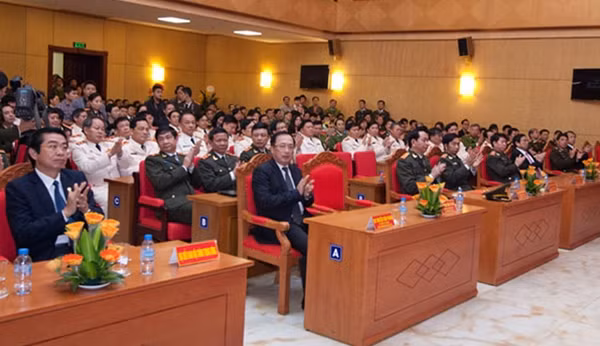 Các đại biểu tham dự buổi Lễ.