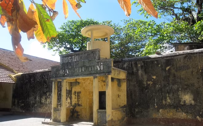 Nhà tù Côn Đảo