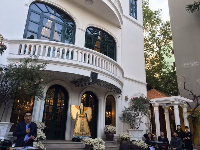 Lan Hương Fashion House (số 18 Âu Cơ)