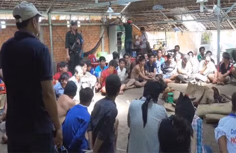 Trường gà, sòng tài xỉu bị triệt phá.