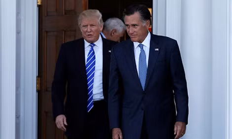 Mitt Romney (phải) đến gặp Tổng thống đắc cử Mỹ Donald Trump tại Câu lạc bộ Golf quốc gia Trump ở Bedminster, bang New Jersey hôm 19-11. Ảnh: Reuters.