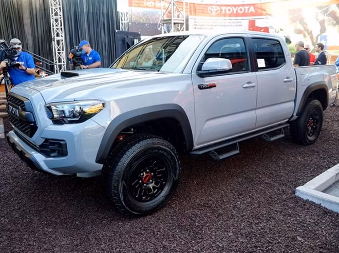 8. Toyota Tacoma TRD Pro 2017.