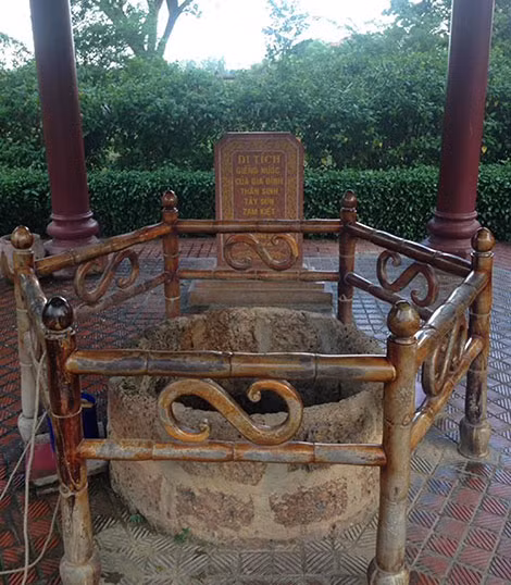 Giếng nước ở Bảo tàng Quang Trung.