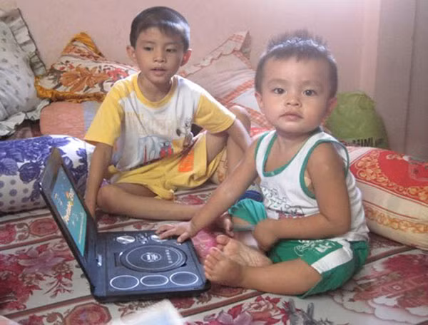 Hai anh em Lợi và Phụng hoàn toàn khoẻ mạnh, tâm lý phát triển bình thường sau ca mổ cấp cứu phức tạp.