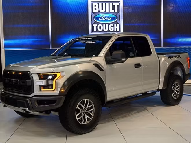 6. Ford Raptor 2017.