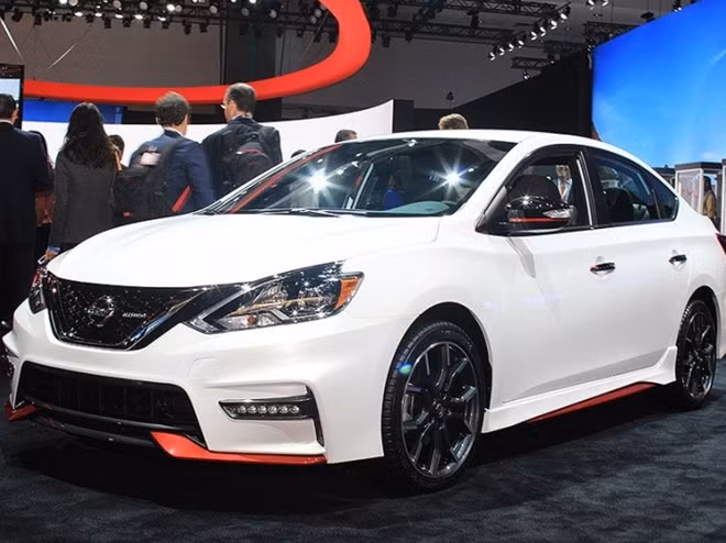 Nissan Sentra NISMO 2017.