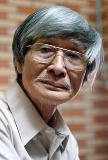 Nhà văn Nguyễn Xuân Khánh.