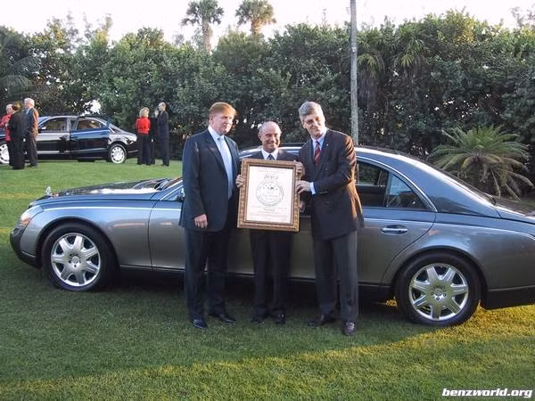 Chiếc Maybach được chính hãng xe tặng.