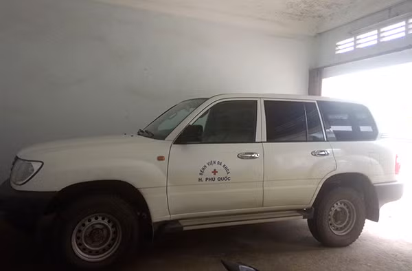 Chiếc xe cấp cứu từng được ông Phát hoán cải thành xe đi công tác, hoặc học tập.