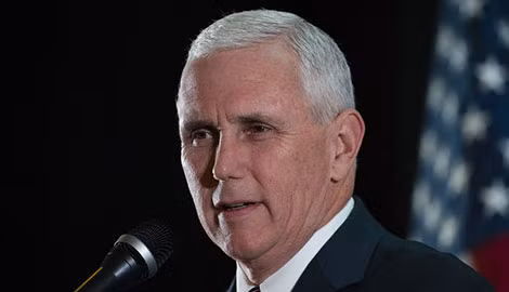 Ông Mike Pence có quan điểm khác xa Ông Trump trong một số vấn đề. Ông Mike Pence có quan điểm khác xa Ông Trump trong một số vấn đề.
