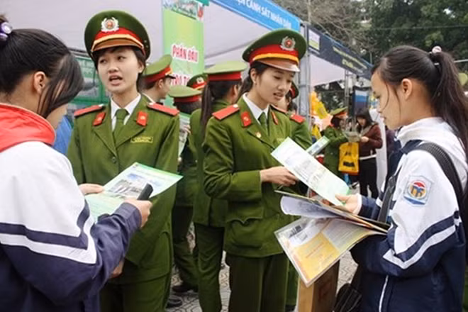 Tuyển sinh 2017, các trường thuộc khối Công an, Quân đội sẽ xét tuyển chung. Ảnh minh họa.