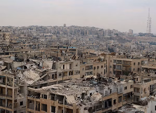 Khung cảnh hoang tàn ở Aleppo. Ảnh: Reuters.