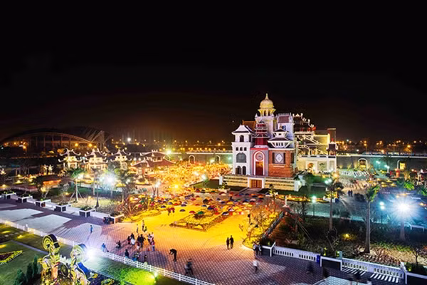 Toàn cảnh Asia Park về đêm