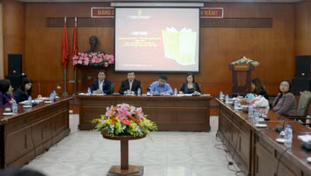 Trưng bày chuyên đề Bảo vật Hoàng cung - Kim sách triều Nguyễn