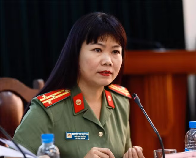 Thượng tá Nguyễn Thị Quế Thu.