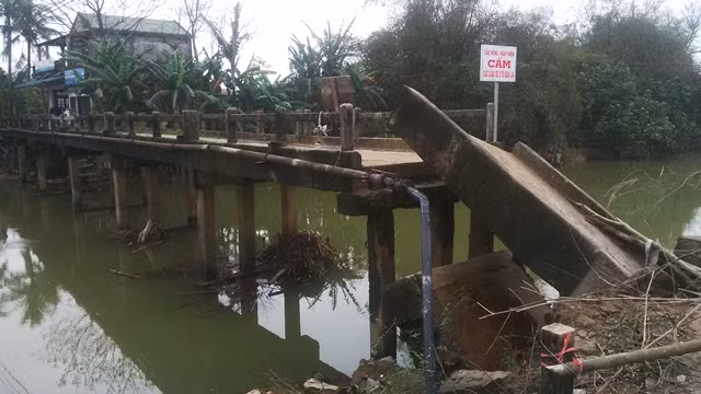 Trước khi bị đổ sập, người dân huyện Quảng Điền đã nhiều lần phản ánh về tình trạng xuống cấp của cầu Phú Lương B.