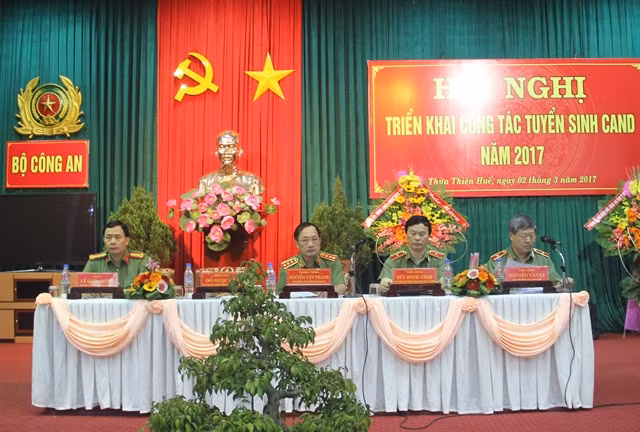Hội nghị triển khai công tác tuyển sinh CAND năm 2017 được tổ chức tại tỉnh Thừa Thiên- Huế vào sáng 2-3.