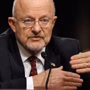 Giám đốc Tình báo quốc gia Mỹ James Clapper là người đặt vấn đề sớm nhất với NSA về hoạt động do thám tại các hội nghị biến đổi khí hậu.