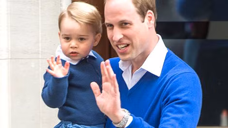 Hoàng tử William và con trai George.