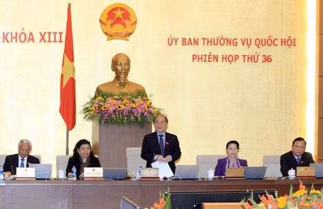 Chủ tịch Quốc hội Nguyễn Sinh Hùng phát biểu khai mạc phiên họp. Ảnh: TTXVN.