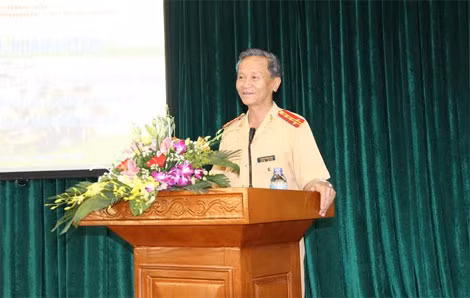 Đại tá Dương Ngọc Tiến, Phó Cục trưởng Cục CSGT phát biểu tại buổi khai mạc.