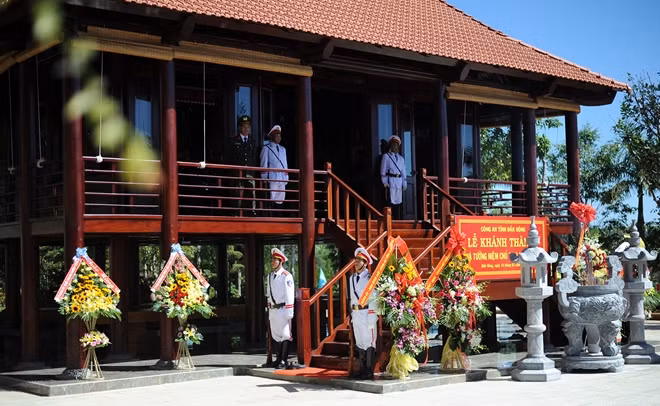 Toàn cảnh Nhà lưu niệm Chủ tịch Hồ Chí Minh