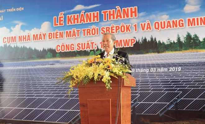 Phó Thủ tướng Thường trực Trương Hoà Bình phát biểu chúc mừng tại buổi lễ