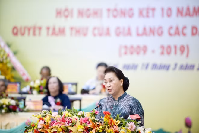 Chủ tịch Quốc hội Nguyễn Thị Kim Ngân phát biểu chỉ đạo tại hội nghị.