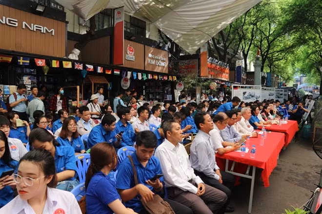 Chương trình thu hút đông đảo đoàn viên, thanh niên tham dự.