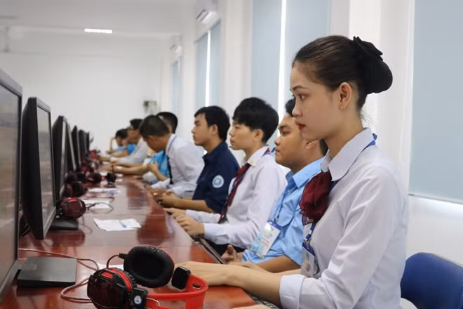 Các thí sinh tham gia tranh tài.