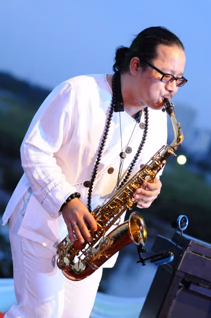 Nghệ sĩ saxophone Trần Mạnh Tuấn.