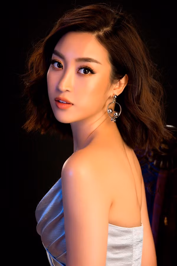 Hoa hậu Mỹ Linh.