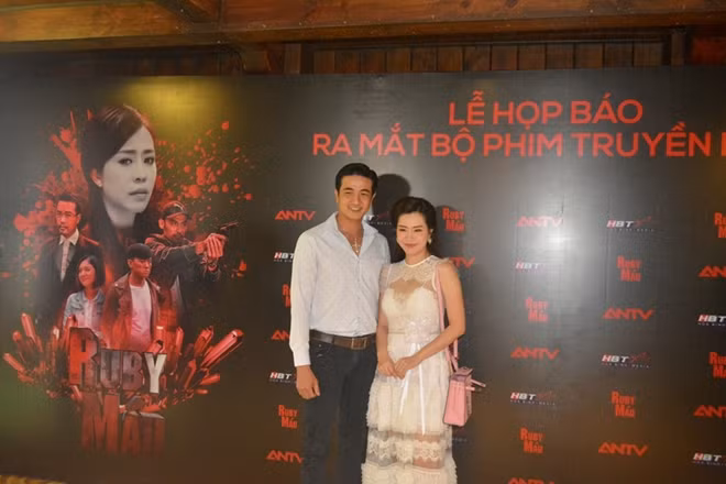 Diễn viên Huỳnh Thanh Tùng và Võ Ngọc Ánh.