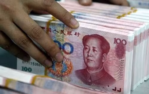 Đối với các nước hiện đang có quan hệ thương mại với Trung Quốc, việc đồng Nhân dân tệ yếu đi sẽ “làm khó” họ. (Ảnh: RT). Đối với các nước hiện đang có quan hệ thương mại với Trung Quốc, việc đồng Nhân dân tệ yếu đi sẽ “làm khó” họ. (Ảnh: RT).