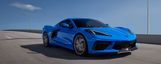...mẫu siêu xe Chevrolet Corvette C8.