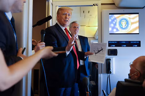 Tổng thống Mỹ Donald Trump tuyên bố hoãn họp G7. Tổng thống Mỹ Donald Trump tuyên bố hoãn họp G7.
