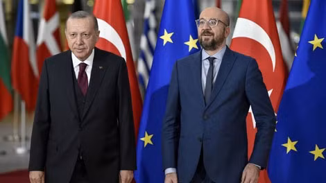 Tổng thống Thổ Nhĩ Kỳ Recep Tayyip Erdogan và chủ tịch Hội đồng châu Âu Charles Michel tại Brussels, ngày 9-3.