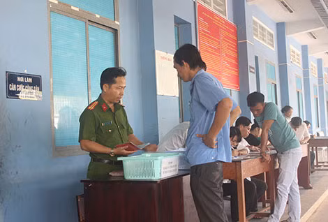 Cần điều chỉnh nhiều thủ tục hành chính khi quản lý cư trú thông qua mã số định danh cá nhân.