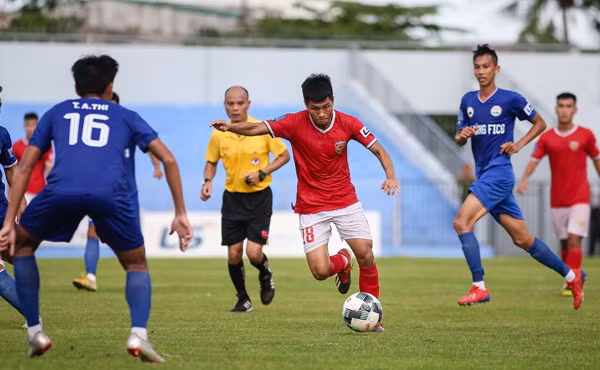 Giải hạng Nhất quốc gia sẽ tăng lên 14 đội từ mùa giải 2021. Ảnh: VPF.