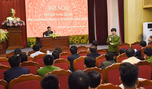 Toàn cảnh Hội nghị.
