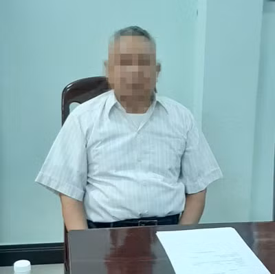 Một người dân từng bị tổ chức phản động lừa gạt đã nhận ra sai lầm và quay trở về, được sự khoan hồng của pháp luật. Một người dân từng bị tổ chức phản động lừa gạt đã nhận ra sai lầm và quay trở về, được sự khoan hồng của pháp luật.