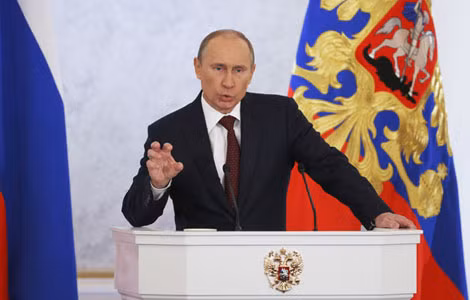 Tổng thống Nga Vladimir Putin đọc thông điệp liên bang. Tổng thống Nga Vladimir Putin đọc thông điệp liên bang.