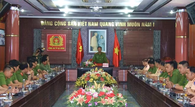 Lãnh đạo Công an TP Đà Nẵng chỉ đạo lực lượng 911 trong công tác đảm bảo ANTT, ATGT dịp Tết Nguyên đán Canh Tý.