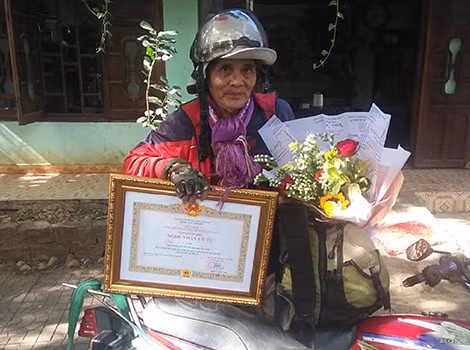 A Biu được công nhận là nghệ nhân ưu tú.