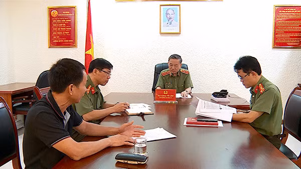 Bộ trưởng Tô Lâm tại buổi tiếp công dân định kỳ tháng 6/2020.