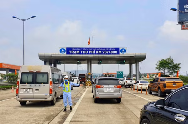 Kiểm toán Nhà nước tiếp tục kiến nghị giảm thời gian thu phí.
