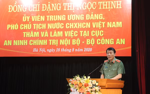 Thứ trưởng Lương Tam Quang phát biểu tại buổi thăm và làm việc. Thứ trưởng Lương Tam Quang phát biểu tại buổi thăm và làm việc.
