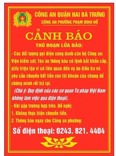Tấm biển khuyến cáo người dân cảnh giác tội phạm lừa đảo giả danh có tác dụng thực tiễn cao.