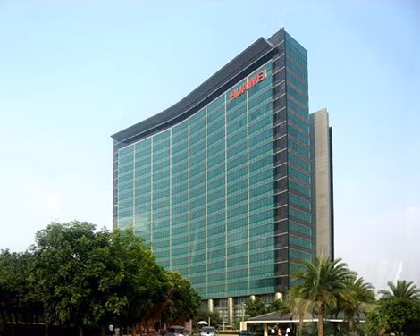 Đầu năm 2019, Huawei ký Biên bản Ghi nhớ với AU nhằm cung cấp phần cứng và các dịch vụ cho các trụ sở của AU. Đầu năm 2019, Huawei ký Biên bản Ghi nhớ với AU nhằm cung cấp phần cứng và các dịch vụ cho các trụ sở của AU.