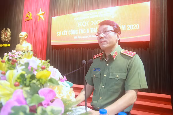 Thứ trưởng Lương Tam Quang phát biểu chỉ đạo Hội nghị.